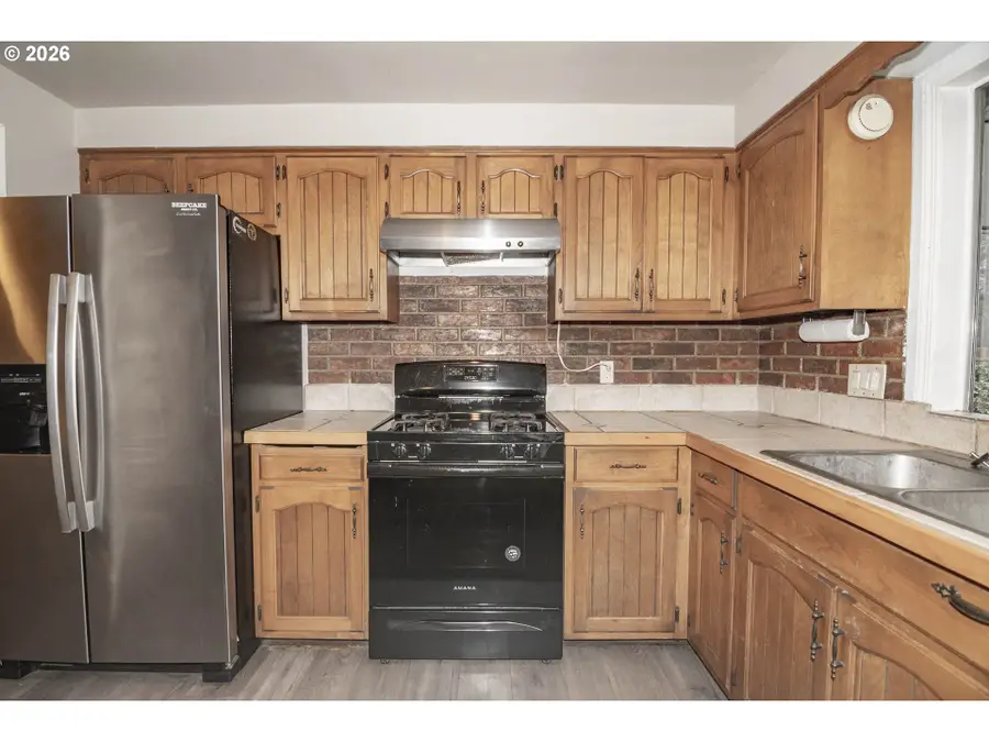 4885 Azalea Dr, Merlin, OR 97526 - #3