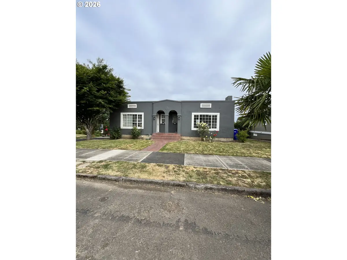 911 Jq Adams St, Oregon City, OR 97045 - #1