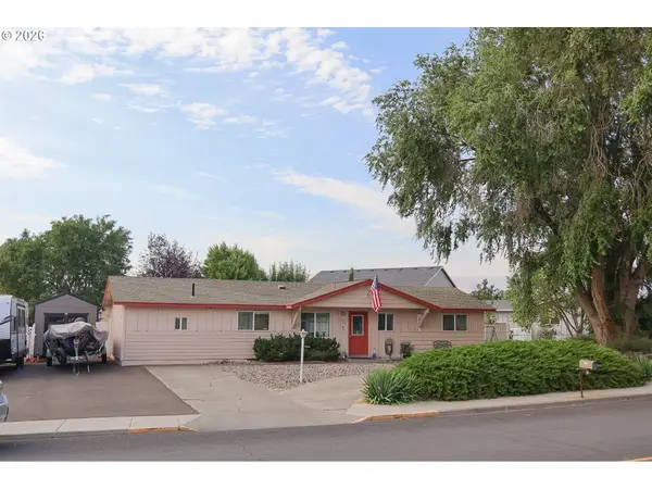 3425 Columbia View Dr, TheDalles, OR 97058
