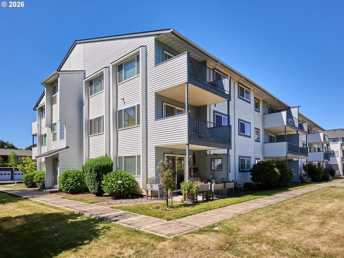950 Evergreen Rd #221, Woodburn, OR 97071 - #1