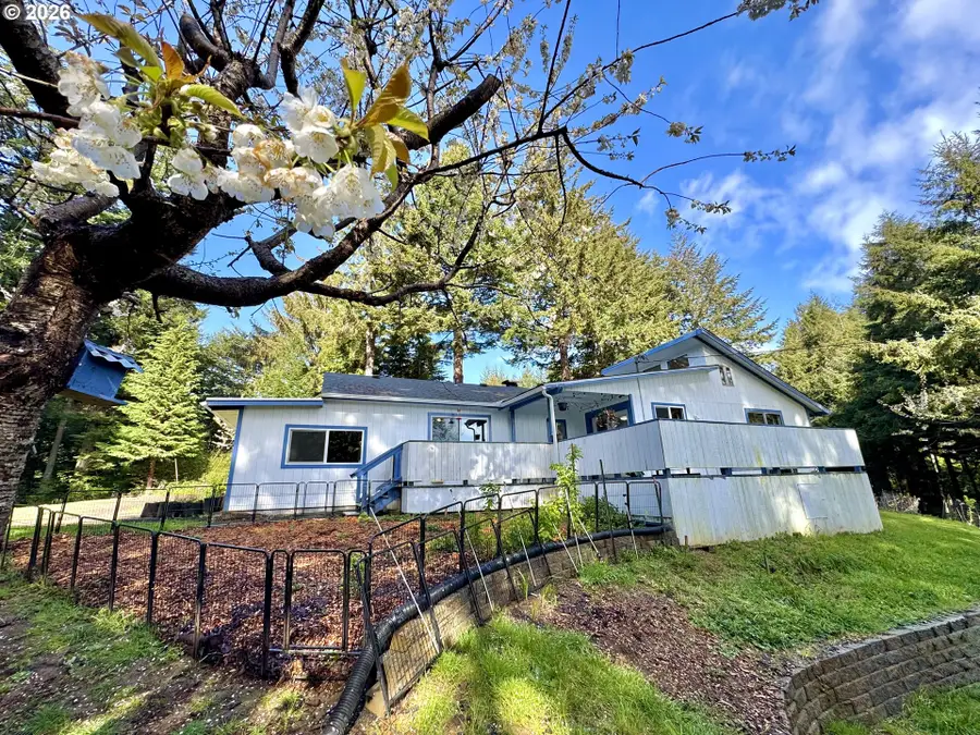 63290 Rice Rd, Coos Bay, OR 97420 - #2