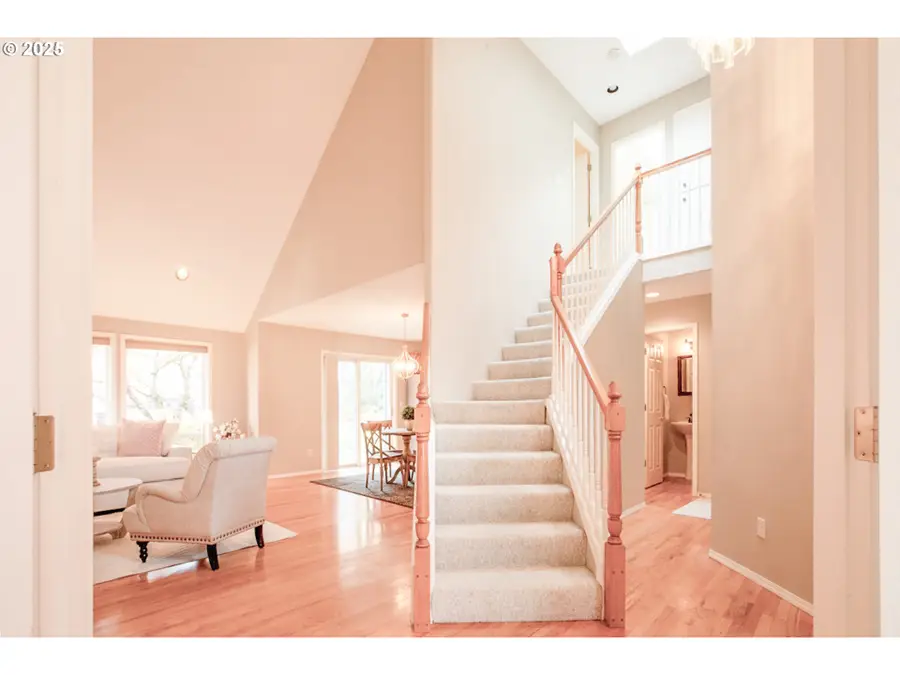 7770 SW Oviatt Dr, Beaverton, OR 97007 - Image #2