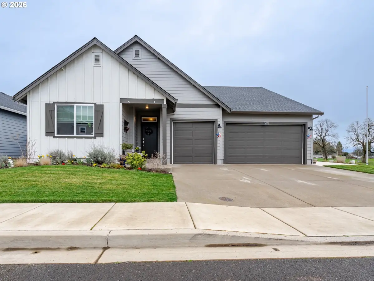 2400 W 15th Ave, Junction City, OR 97448 - #1