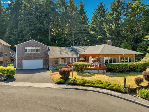 3260 Bayview Ter, Seaside, OR 97138