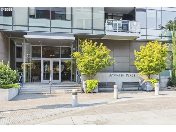 841 S Gaines St #2204, Portland, OR 97239