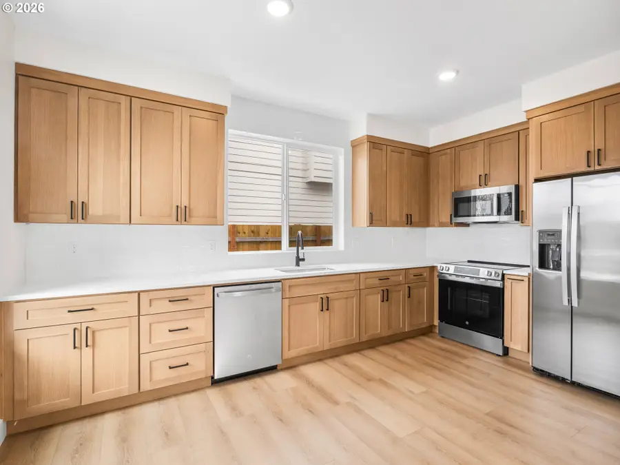 3130 NE 72nd Ave, Portland, OR 97213 - #2