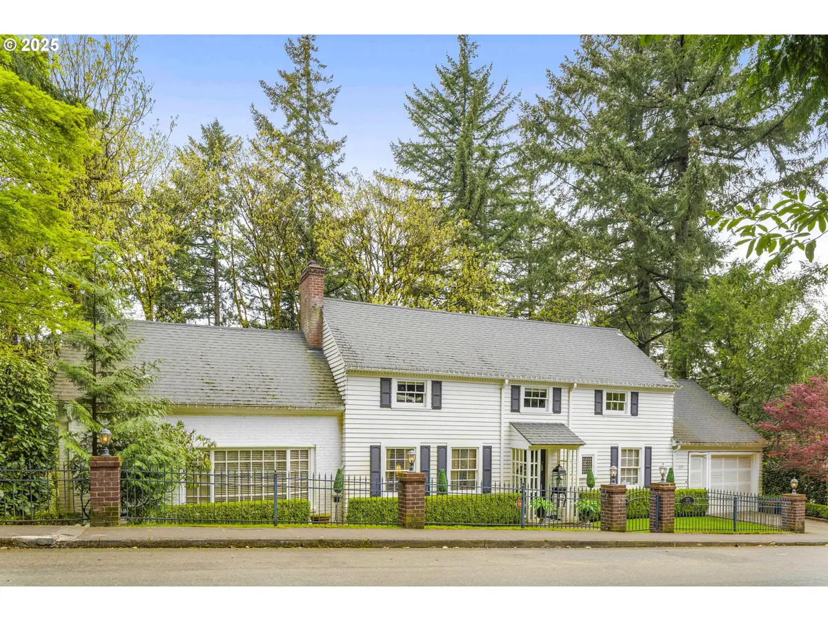 2271 SW Montgomery Dr, Portland, OR 97201 - #1