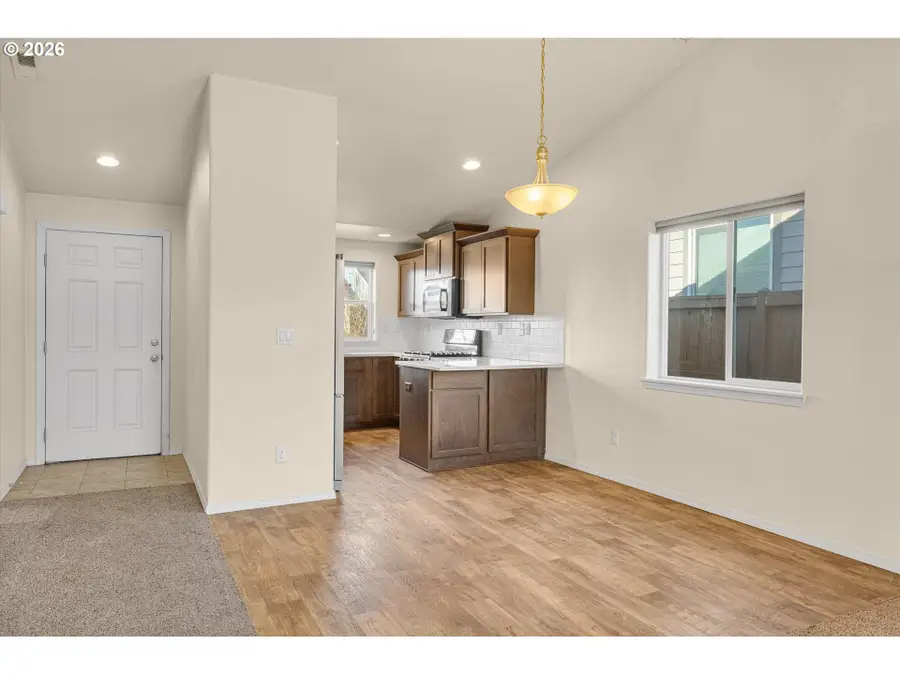 578 SE Lines St, Dallas, OR 97338 - #3