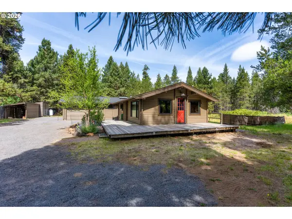 56711 Lunar Dr, Bend, OR 97707
