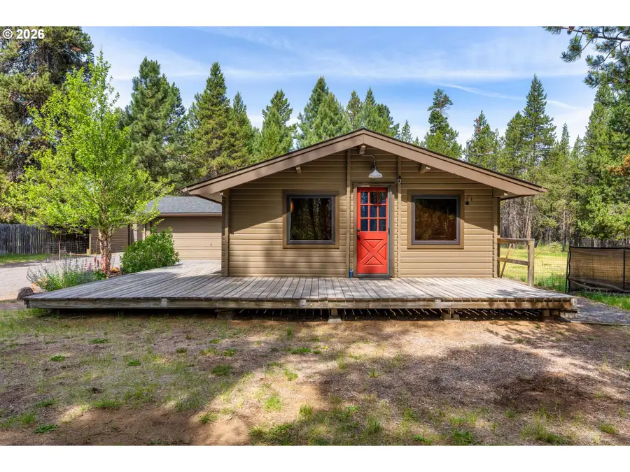 56711 Lunar Dr, Bend, OR 97707 - #3