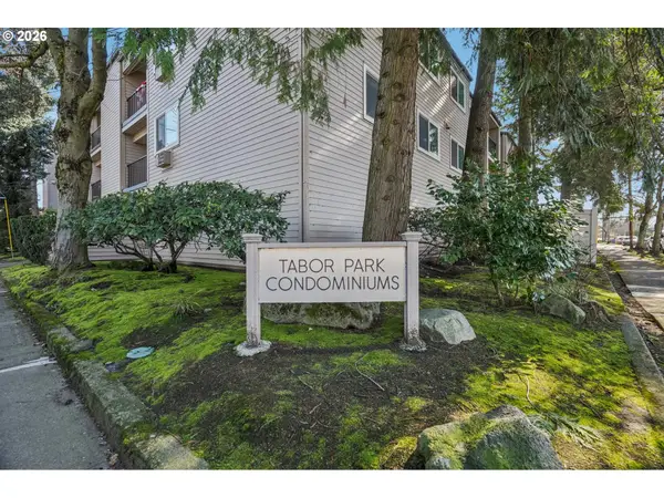 6600 SE Division St #305, Portland, OR 97206