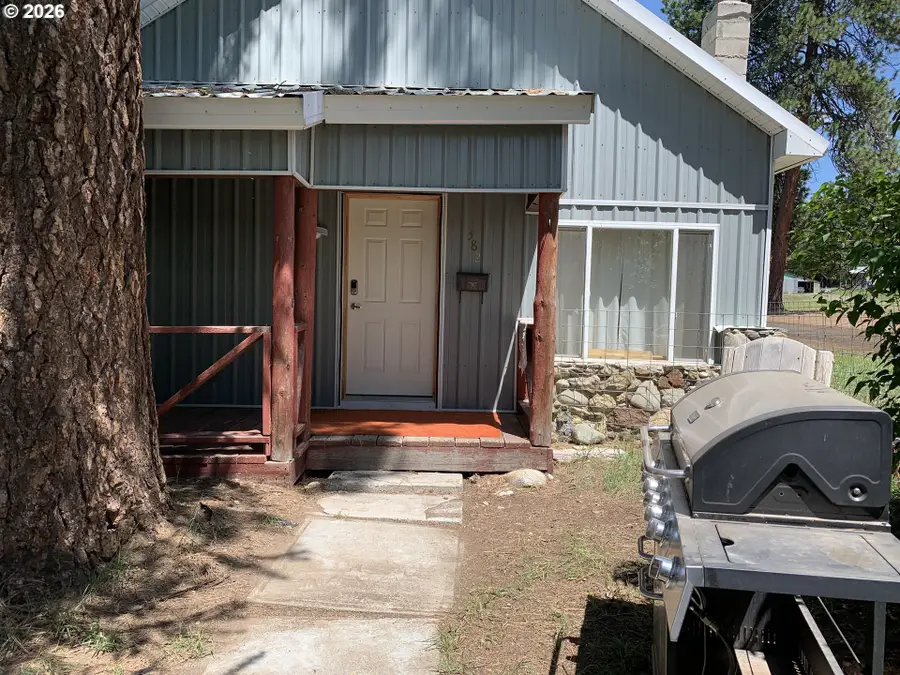 382 Ash St, Sumpter, OR 97877 - #2