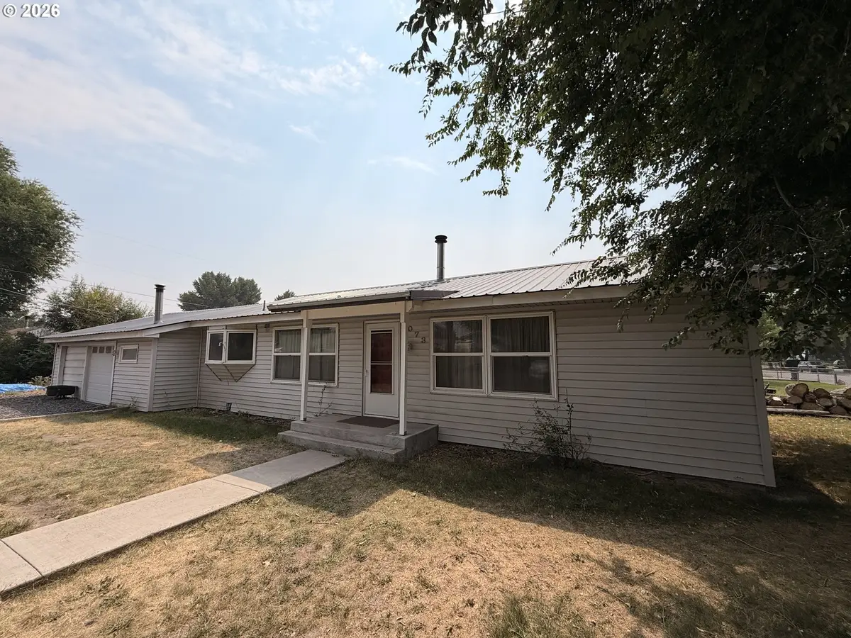 1073 W Fillmore St, Burns, OR 97720 - #1