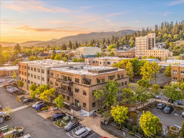 175 Lithia Way #303, Ashland, OR 97520