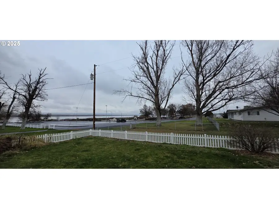445 NE Seventh St, Irrigon, OR 97844 - Image #3