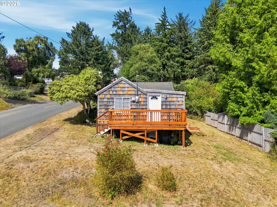 1418 NE Oar Ave, Lincoln City, OR 97367 - #2