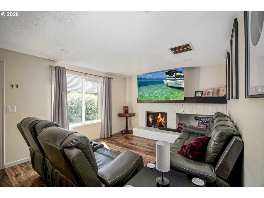 6311 Fairway Ave, Salem, OR 97306 - #2