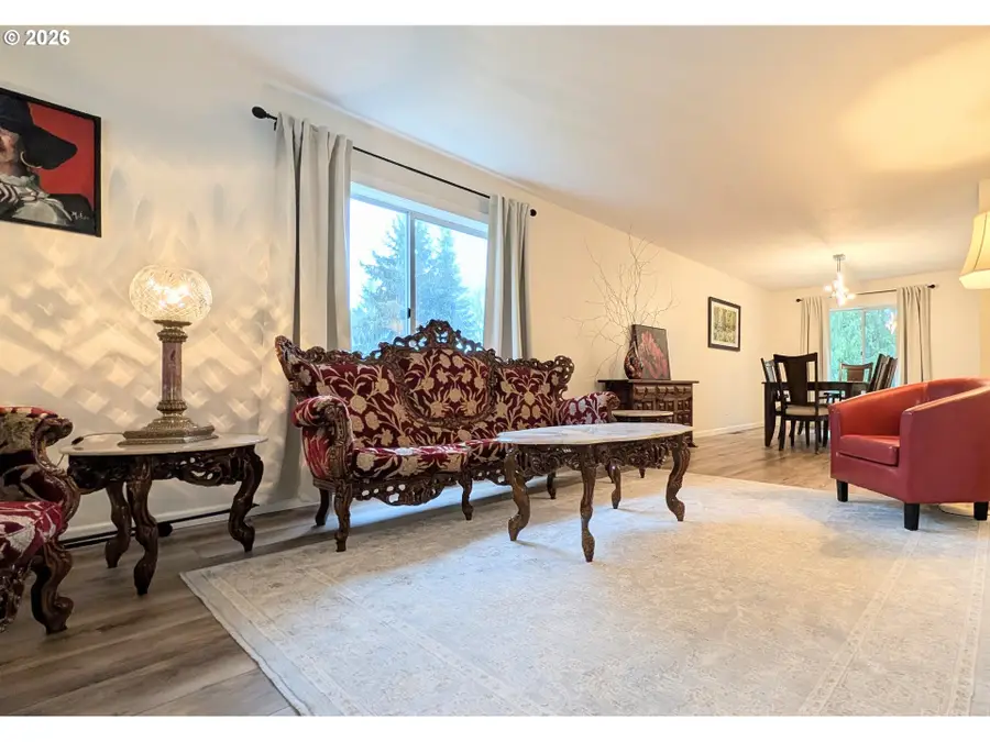 99 Sunset Pl, Longview, WA 98632 - #2