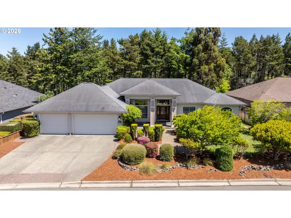 2225 Hayes St, NorthBend, OR 97459