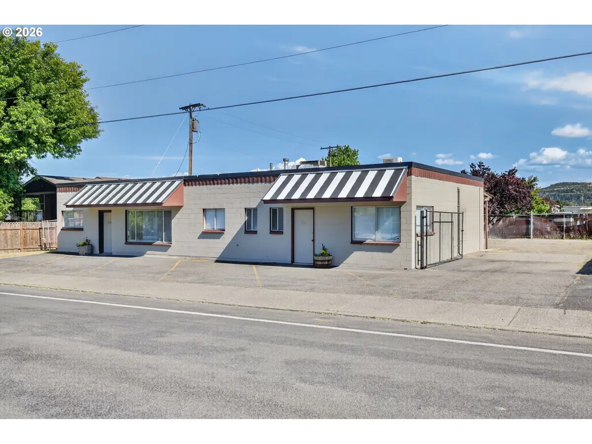 852 Snipes St, The Dalles, OR 97058 - #1