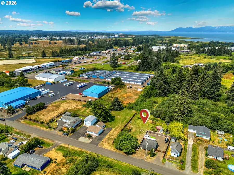 1465 SE 12th Pl, Warrenton, OR 97146 - #2