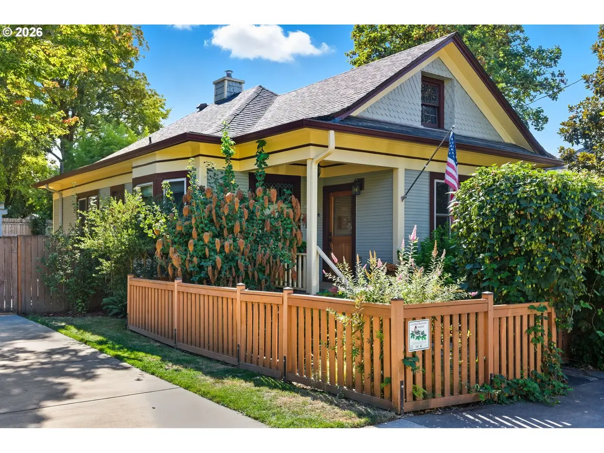 2624 SE Clinton St, Portland, OR 97202 - #1