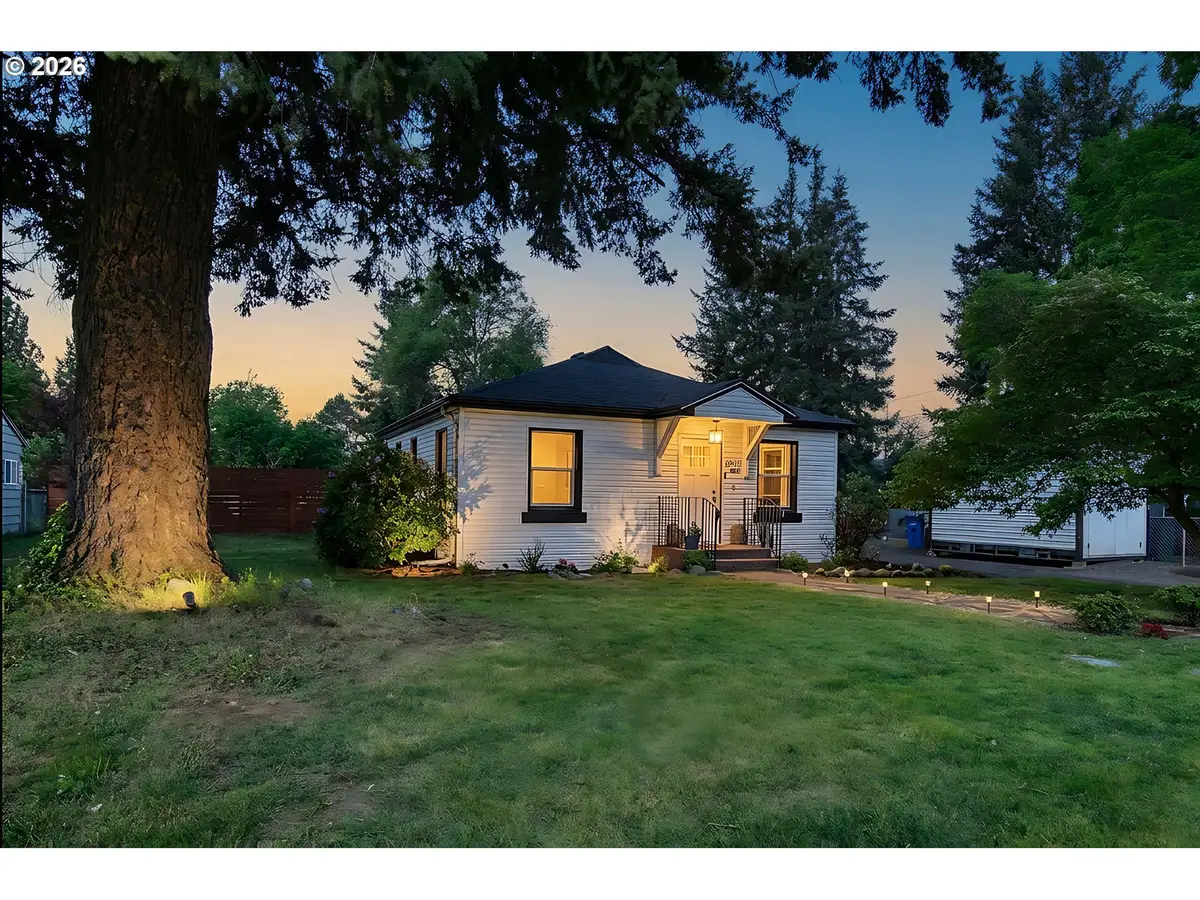 2611 SE 153rd Ave, Portland, OR 97236 - #1