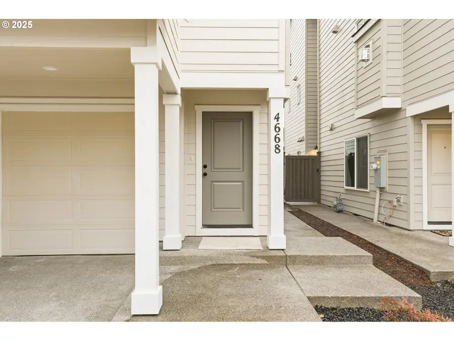 4668 SE 2nd St, Gresham, OR 97080 - #2