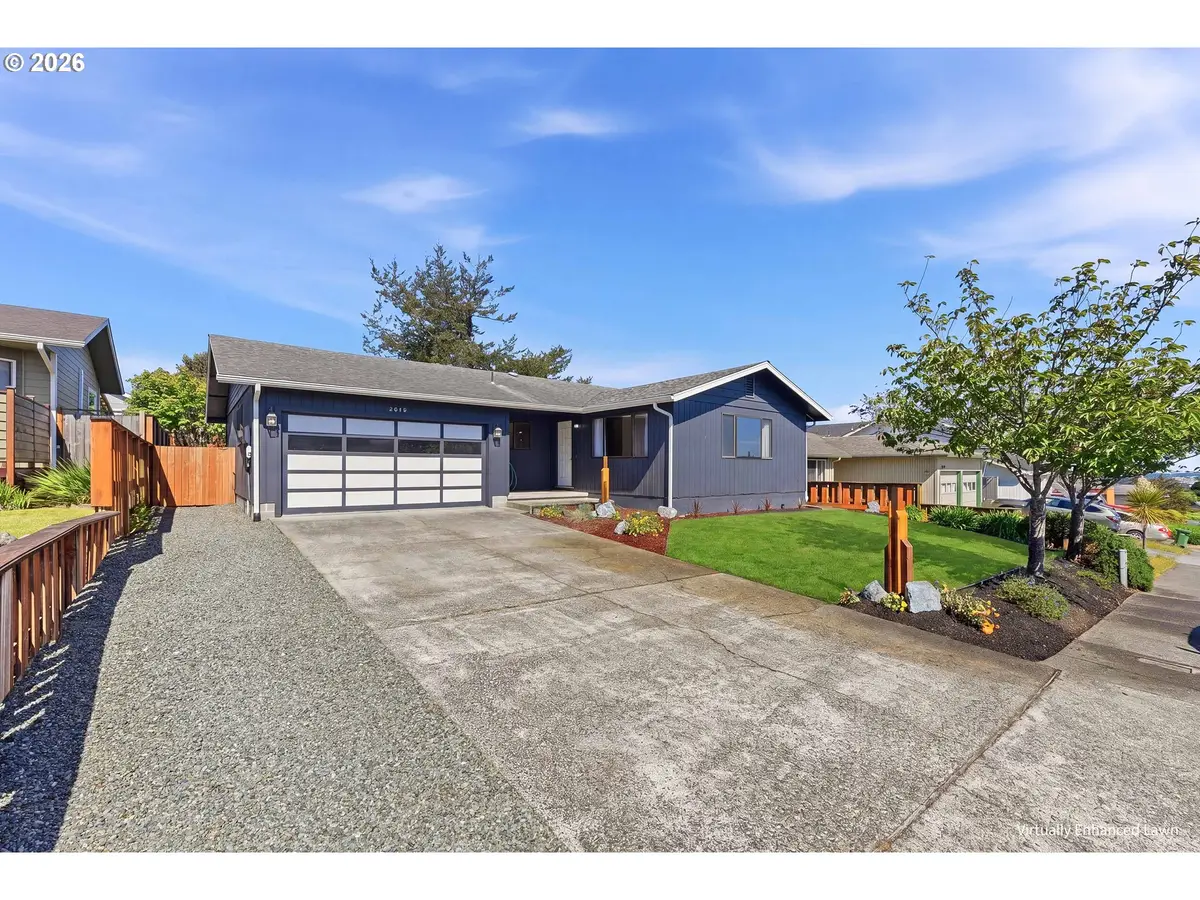 2070 Hayes St, North Bend, OR 97459 - #1