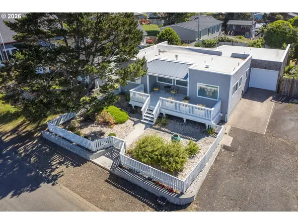 40 SE Conway Ave, DepoeBay, OR 97341
