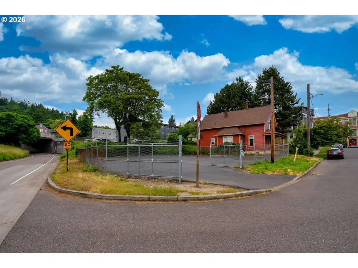 0000 S Water Ave, Portland, OR 97201 - Image #1