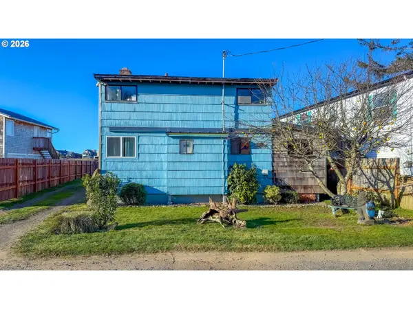 35390 Rueppel Ave, PacificCity, OR 97135