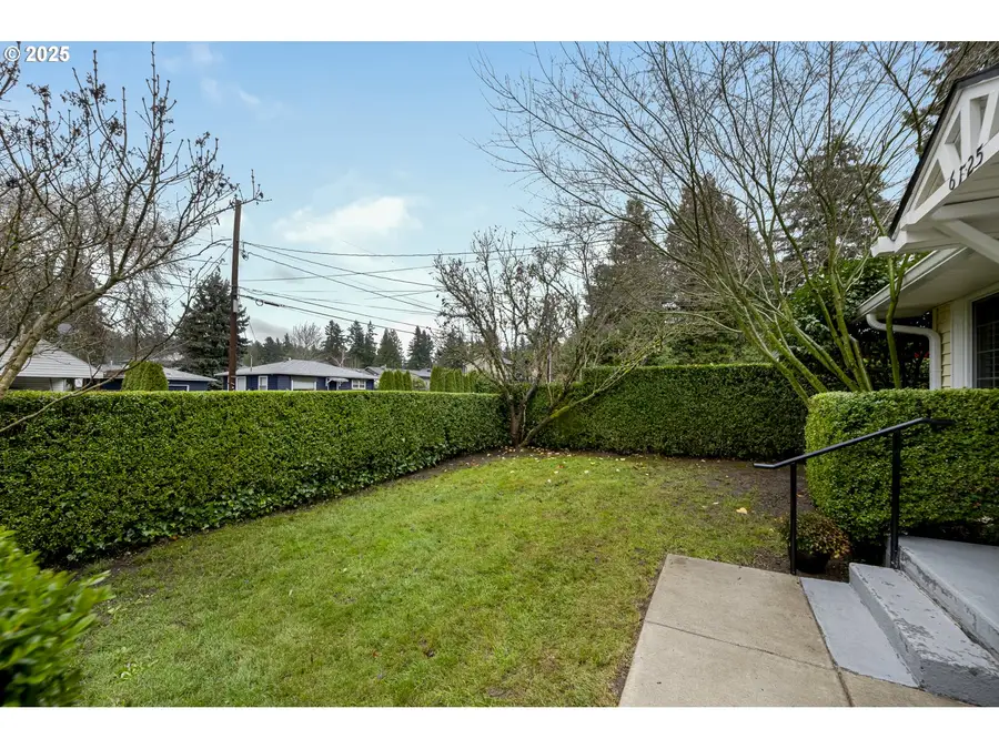 6125 SE 138th Pl, Portland, OR 97236 - Image #2