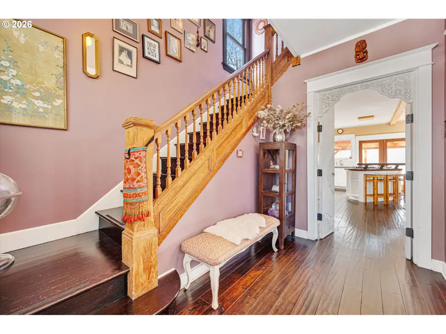 1218 SE Ash St, Portland, OR 97214 - Image #2