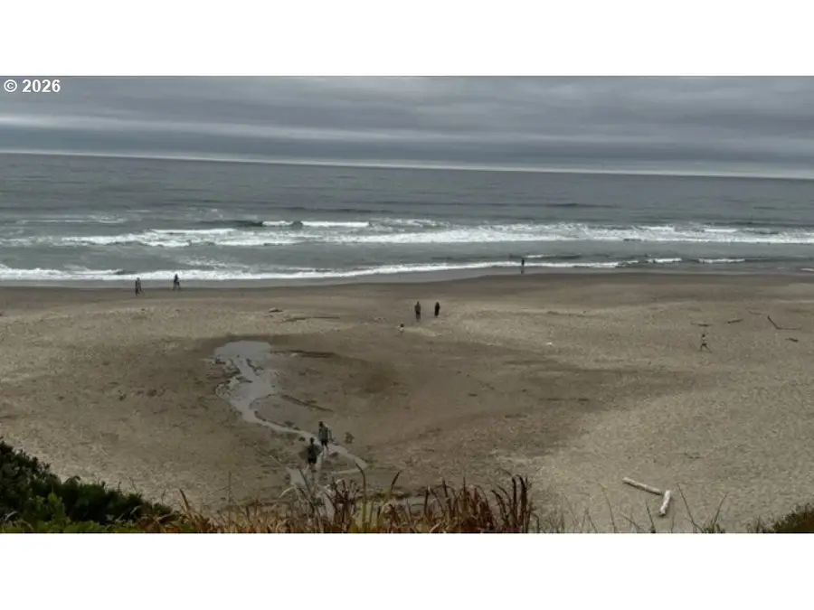 1455 NW 26th St, Lincoln City, OR 97367 - #2