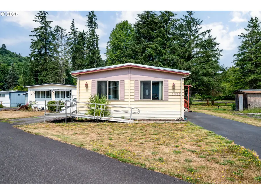1077 Coal Creek Rd, Longview, WA 98632 - #3