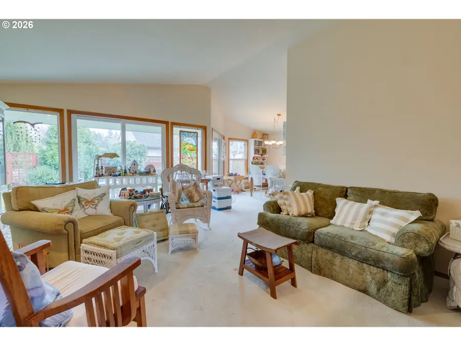 16418 SW 129th Ter, King City, OR 97224 - Image #3