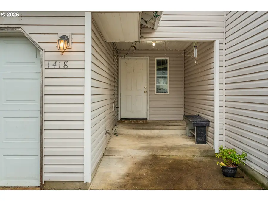 1416 Falcon Loop, Independence, OR 97351 - #3