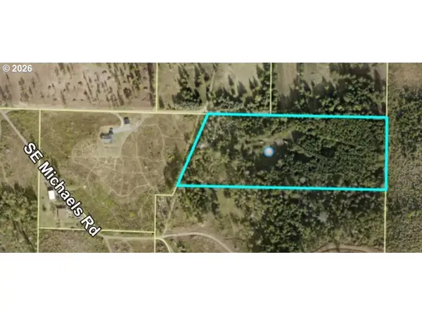38276 SE Michaels Rd, Estacada, OR 97023