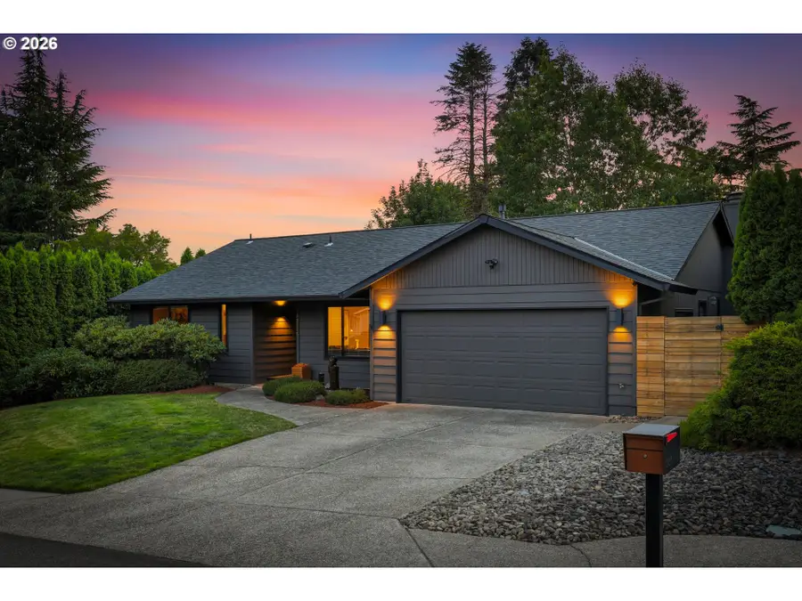 12163 SE 105th Dr, Northwest Clackamas, OR 97086 - #2