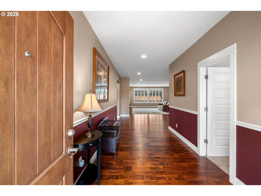 1481 N Fir St, Canby, OR 97013 - #3