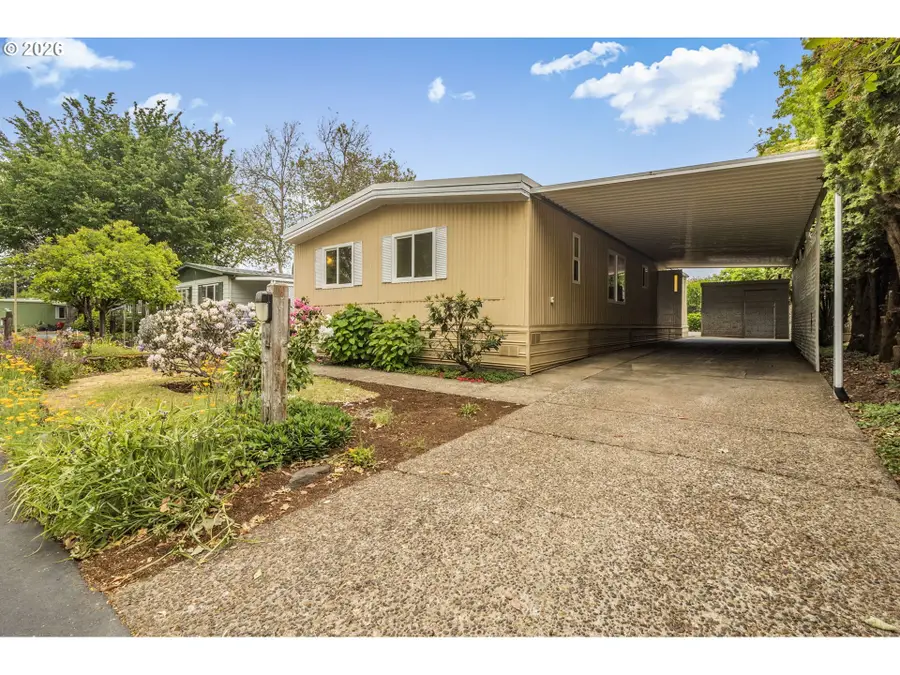 1400 Candlelight Dr #104, Eugene, OR 97402 - #3
