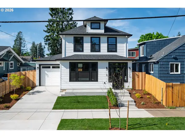 7359 NE Klickitat St, Portland, OR 97213
