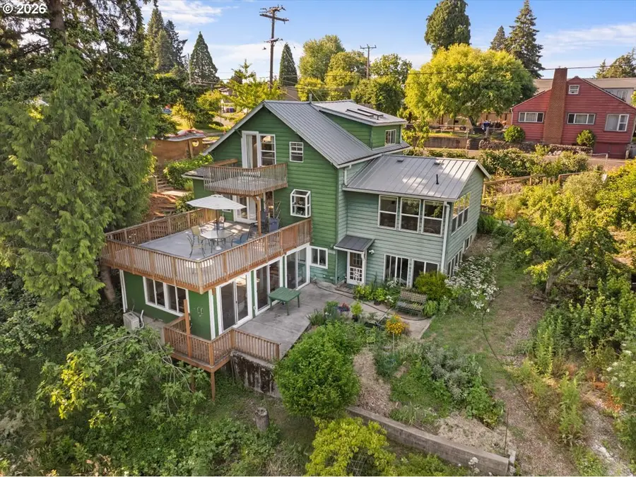 772 Division St, Oregon City, OR 97045 - #2