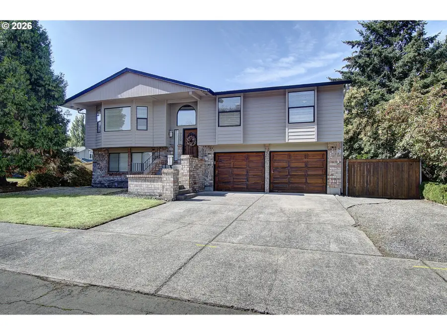 700 NE 159th Ct, Vancouver, WA 98684 - #2