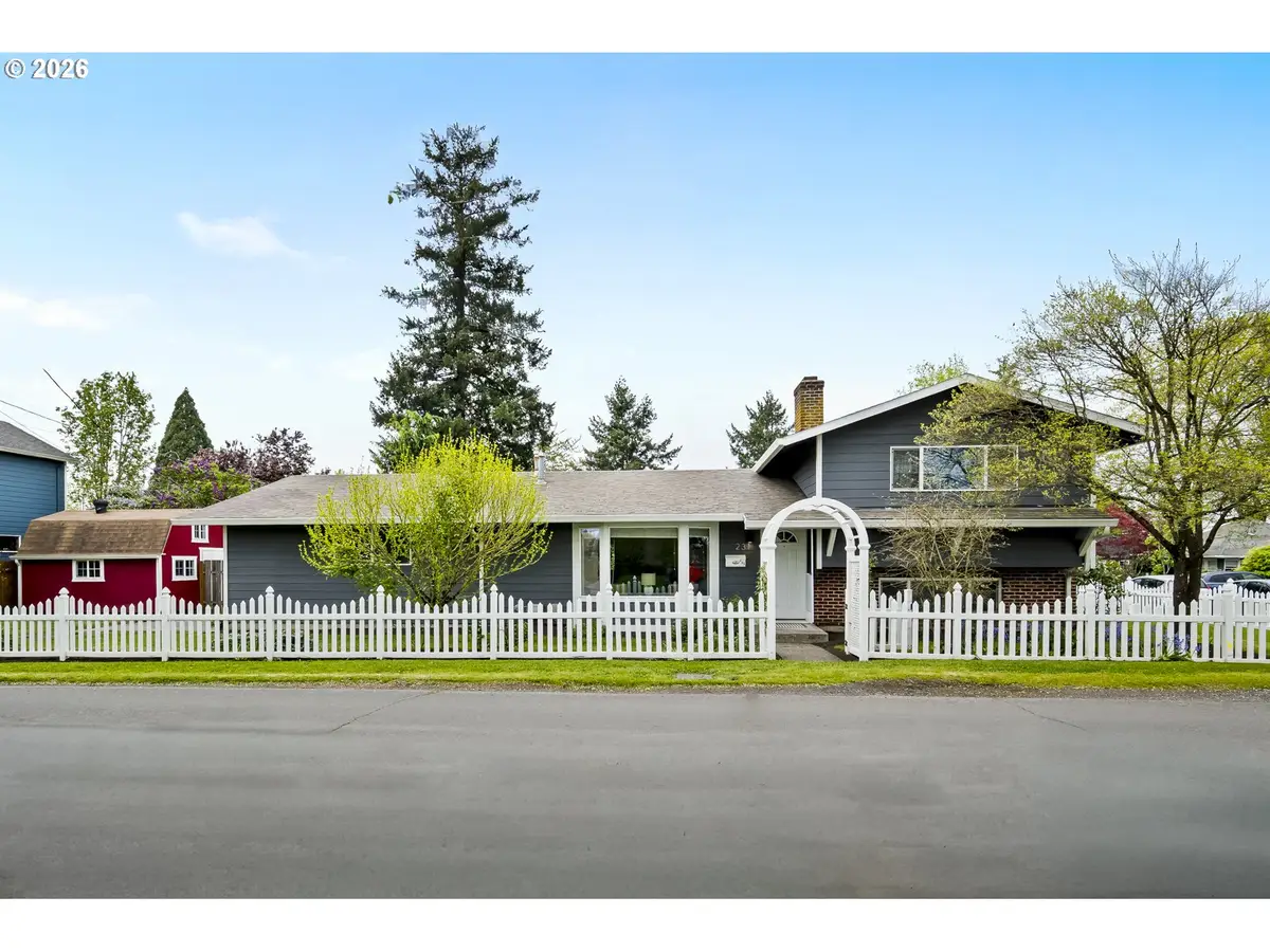 231 NE 90th Ave, Portland, OR 97220 - #1