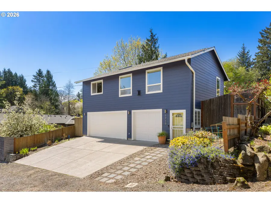 5719 SW 40th Ave, Portland, OR 97221 - #2