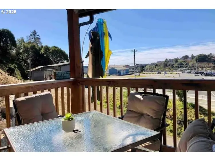 16319 Lower Harbor Rd, Brookings, OR 97415 - Image #2