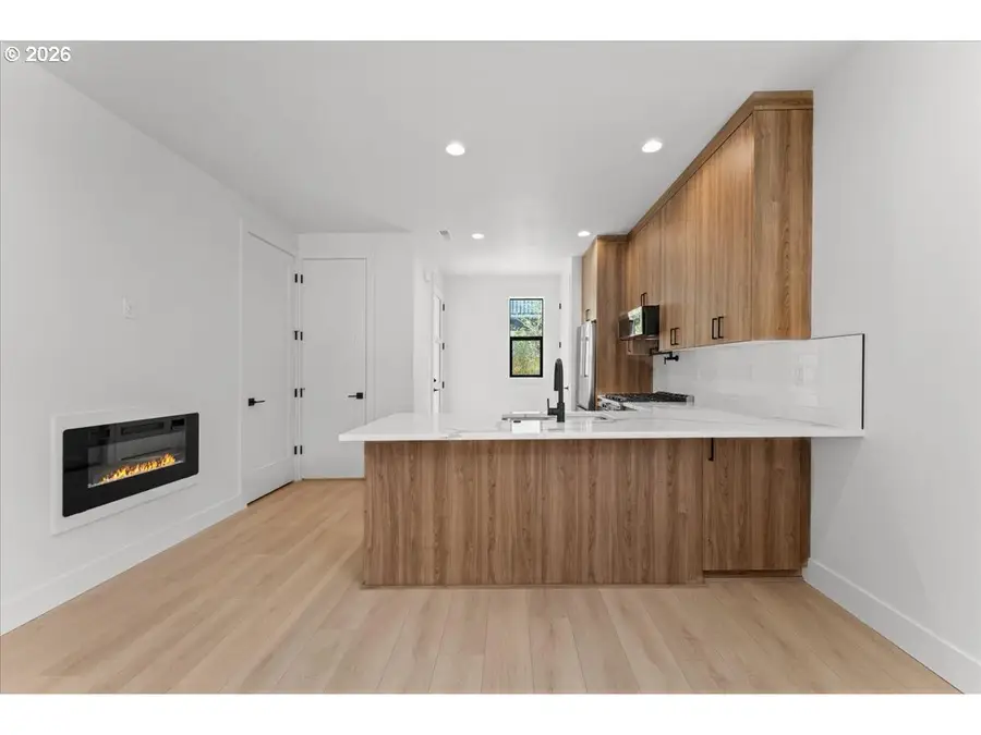 310 G Ave #5, Lake Oswego, OR 97034 - #2
