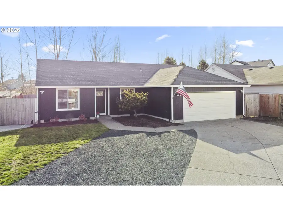 1054 Pana St, Woodburn, OR 97071 - #2